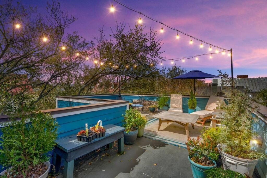 Elegant Sunlit Home With Private Rooftop Oasis Charleston Exterior foto