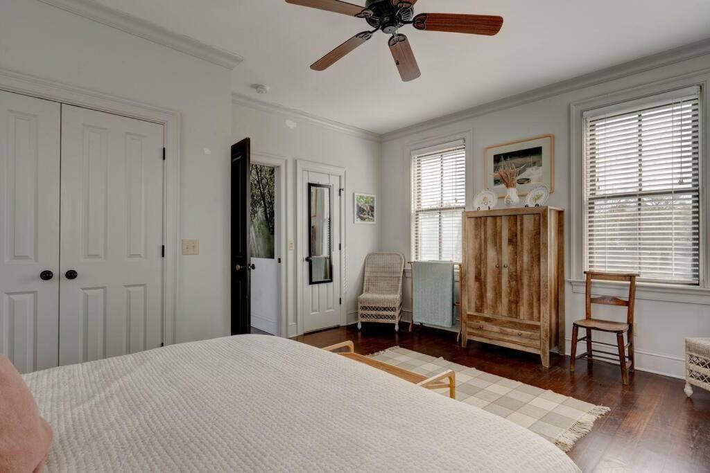 Elegant Sunlit Home With Private Rooftop Oasis Charleston Exterior foto