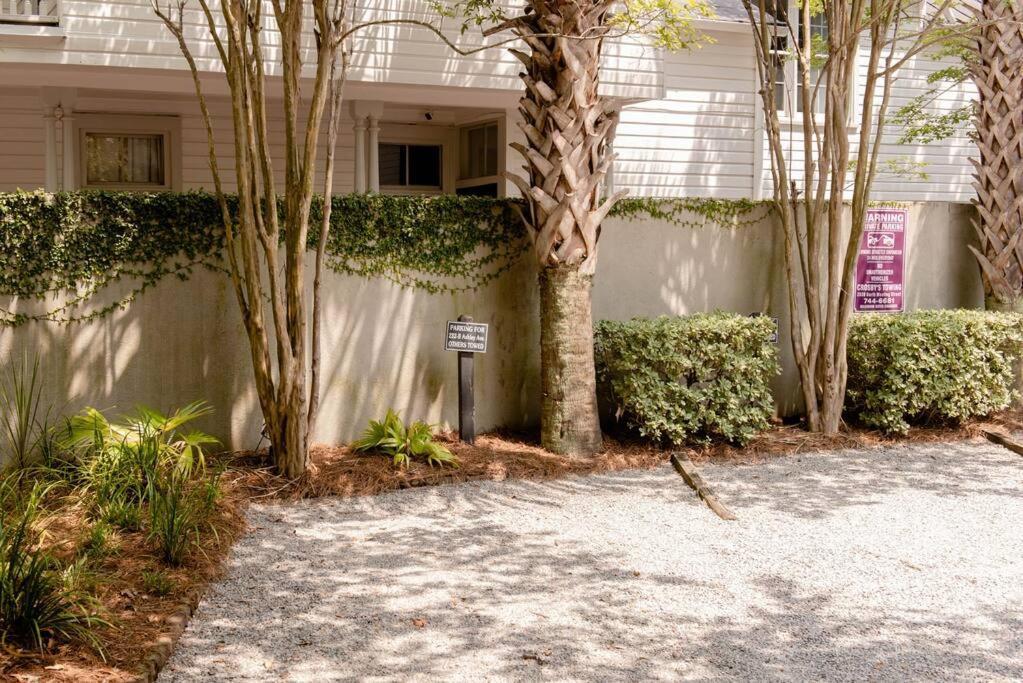 Elegant Sunlit Home With Private Rooftop Oasis Charleston Exterior foto