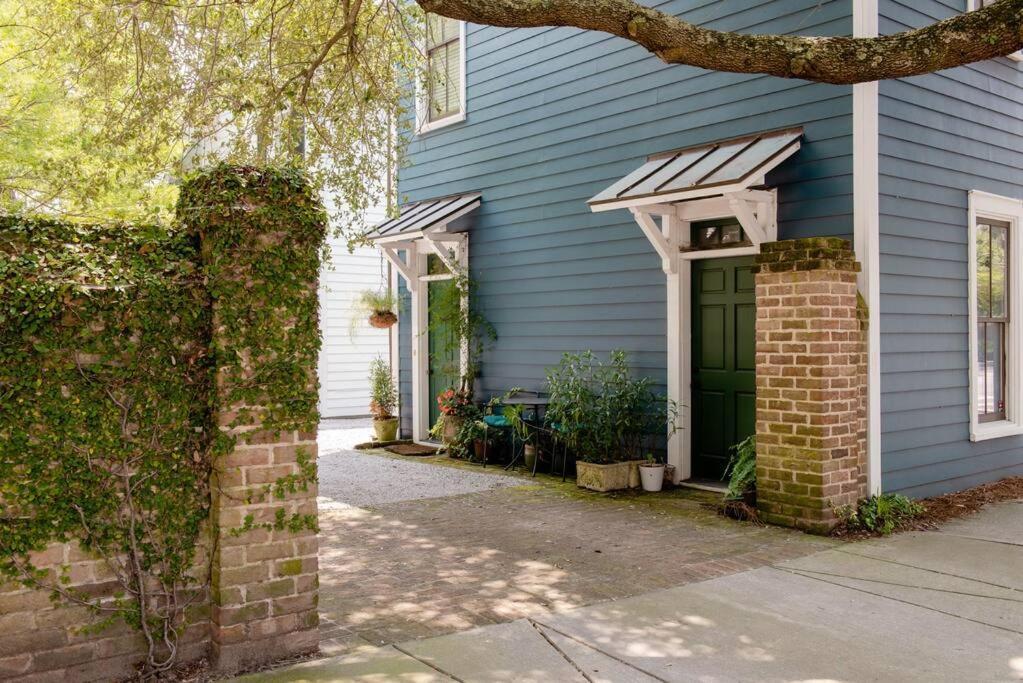 Elegant Sunlit Home With Private Rooftop Oasis Charleston Exterior foto